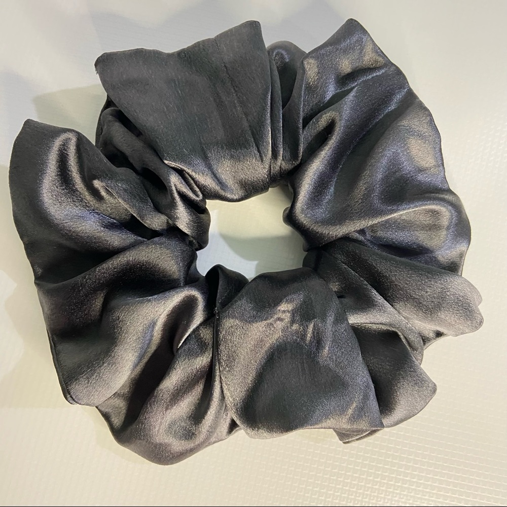 Handmade women grey satin oversized scrunches. NWT. Condition. - Picture 1 of 6